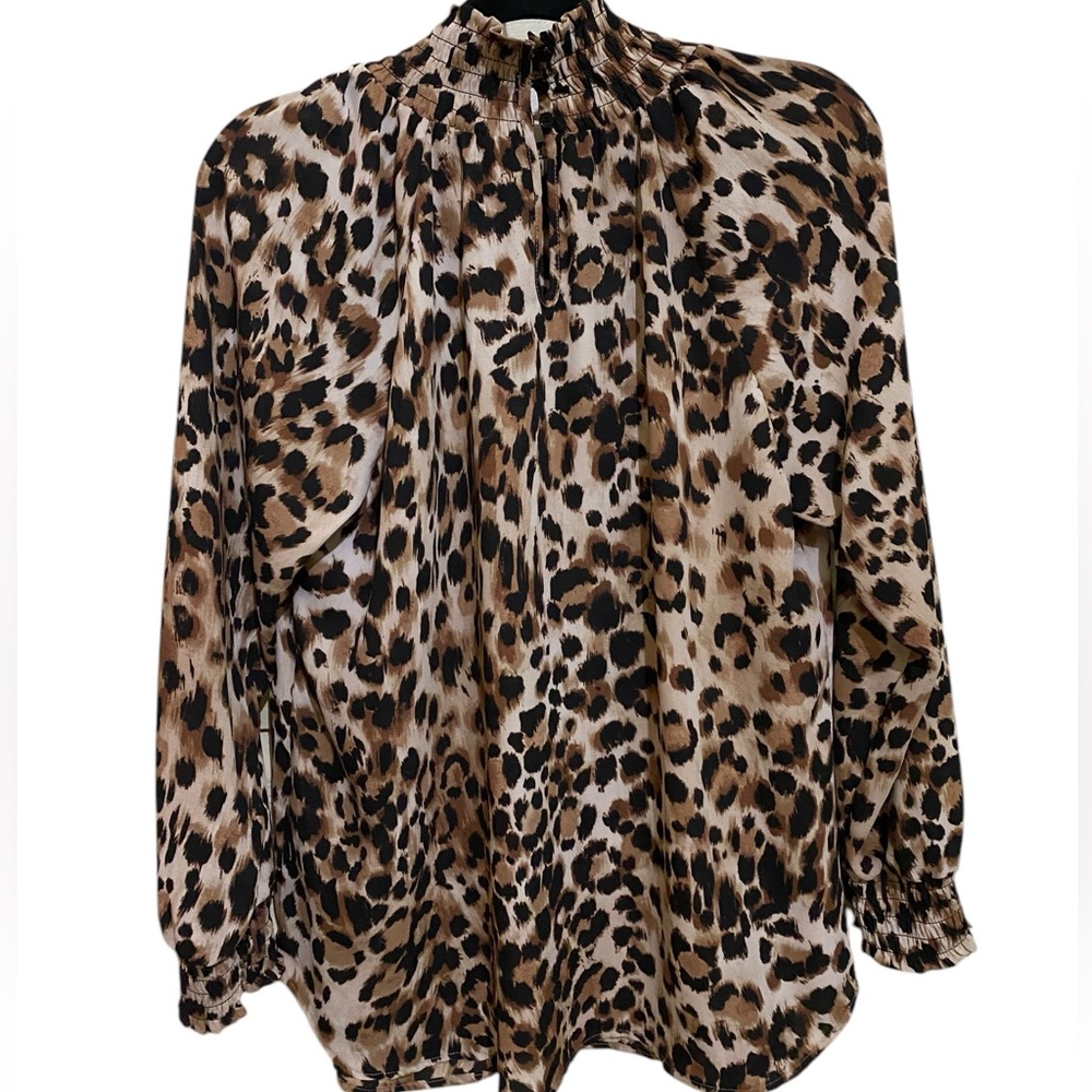 Chico’s Animal‎ Print Cheetah Mock Neck Tunic Smocked Neck Cuffs Elegant Modest - Picture 7 of 15